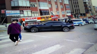 Otomobil ile motosiklet çarpıştı : 2 yaralı