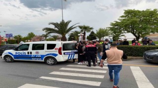 Otomobille çarpışan motosikletli yaralandı