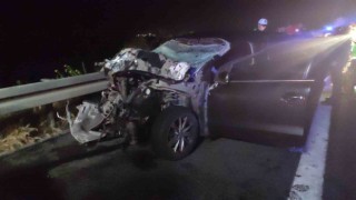 Otoyolda feci kaza; 1 ölü 1 ağır yaralı