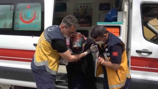 Oy kullanmaya ambulansla gittiler