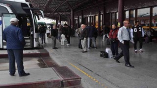 (ÖZEL) Depremzedeler oy kullanmak için memleketine geri dönüyor