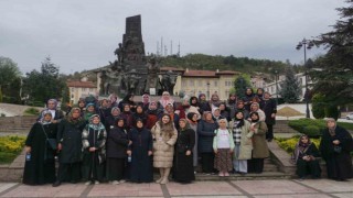 Özel öğrenciler aileleriyle dini ve tarihi mekanları gezdi