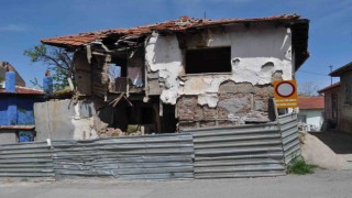 (ÖZEL) Tarihi evlerin boynu bükük