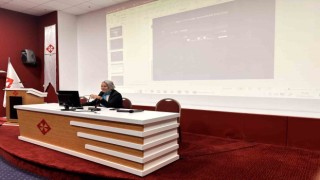 Paramedik öğrencilerine eğitim verildi