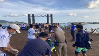 Phukette turistleri taşıyan sürat teknesi deniz fenerine çarptı: 30 yaralı