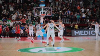 Pınar Karşıyaka, Büyükçekmece Basketbol deplasmanında