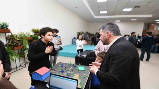 Pursakların bilim insanı adayları Bilim Şenliğinde