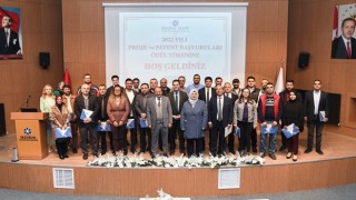 Rektör Çakmak proje ve patent desteği alan akademisyenlerle bir araya geldi