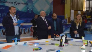 Robotlar ulusal düzeyde yarıştı
