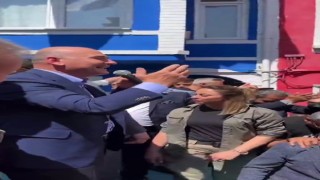 Roman vatandaşlarla bir araya gelen Bakan Soylu, İlle de Roman olsun şarkısını söyledi