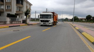 Sakaryada bu yıl 3 bin 528 kilometre yol çizgisi asfaltla buluşacak