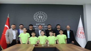 Şampiyon jimnastikçilerden Kabakcıya ziyaret
