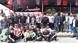 Samsunsporun şampiyonluk kupası Tekkeköyde