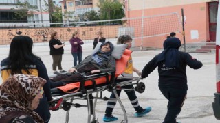 Sandığa sedye ile taşındı