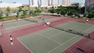 Şanlıurfada 19 Mayıs tenis turnuvası