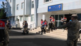 Şanlıurfadaki seyir halindeki otomobile saldırıda 3 kişi tutuklandı