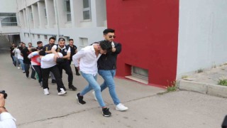 “Sazan sarmalı” yöntemiyle 1 milyon liralık vurgun: 7 tutuklama