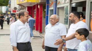 Seçer, esnafla bir araya geldi
