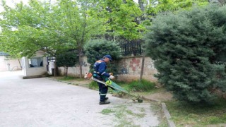Seçim öncesi okul bahçelerine bakım