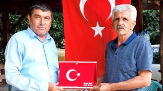 Şehit babasına anlamlı ziyaret