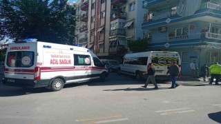 Servis aracı ile motosiklet çarpıştı: 1 yaralı