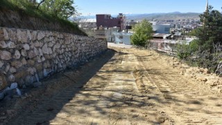 Siirt Belediyesi Şeyh Süleyman Mezarlığında yol yapım çalışmasına başladı