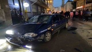 Sinopta alkollü sürücü motosiklete çarptı: 1 ağır yaralı