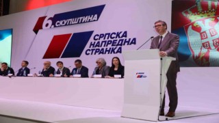 Sırbistan Cumhurbaşkanı Vucic parti liderliğinden istifa etti