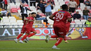 Sivassporun genç oyuncusu Emre Gökay siftah yaptı