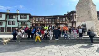 Sivrihisar turist akınına uğruyor