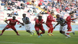 Spor Toto Süper Lig: D.G. Sivasspor: 0 Kasımpaşa: 0 (İlk yarı)