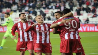 Spor Toto Süper Lig: DG Sivasspor: 1 - Konyaspor: 0 (İlk yarı)