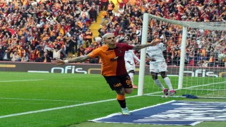 Spor Toto Süper Lig: Galatasaray: 1 - Sivasspor: 0 (İlk yarı)