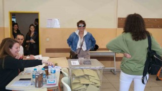 Sunucu Serap Paköz oyunu kullandı