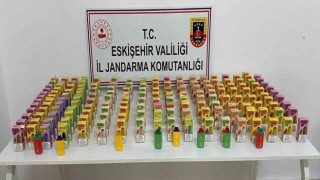 Şüpheli şahsın aracında 168 adet kaçak elektronik sigara ele geçirildi