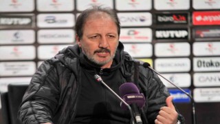 Taner Taşkın: “İlk devre oynanan oyunda oyunu domine eden bir Sakaryaspor vardı”