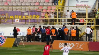 Taraftarlar arasında yaşanan arbedeye polis müdahalesi