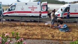 Tarım işçilerini taşıyan minibüs hafriyat kamyonu ile çarpıştı: 1 ölü, çok sayıda yaralı var