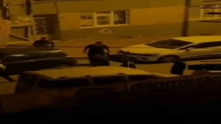 Tartıştığı kişilerin üzerine otomobil sürdü, o anlar kameraya yansıdı