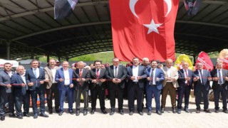 Taşovanın yeni kapalı pazaryeri açıldı