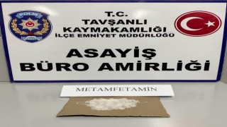 Tavşanlıda bir araçta uyuşturucu ele geçirildi