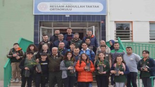 Tavşanlıda Ressam Abdullah Taktak Ortaokulu öğrencileri fidanlarla buluştu