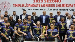 Tekerlekli sandalye basketbolunda şampiyon Fenerbahçe