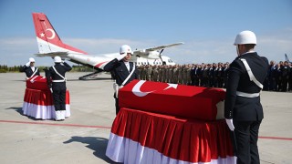 Tel Abyad’da şehit olan iki polis memuru için Şanlıurfa’da tören düzenlendi