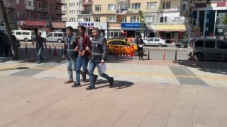 Telefonla dolandırıcılık yapmak istedi polisten kaçamadı