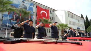 Temsili askerlik töreninde aileler gözyaşlarını tutamadı
