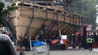 Tersanedeki yangından, yapımı devam eden lüks yat kaçırıldı