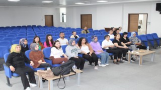 Tıbbi Sekreterlere hizmet içi eğitimler verildi