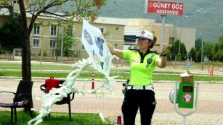 Trafik Haftasında depremzede çocuklar uçurtma şenliğinde eğlendi