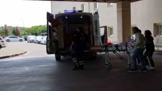 Turgutluda balkondan düşen çocuk ağır yaralandı